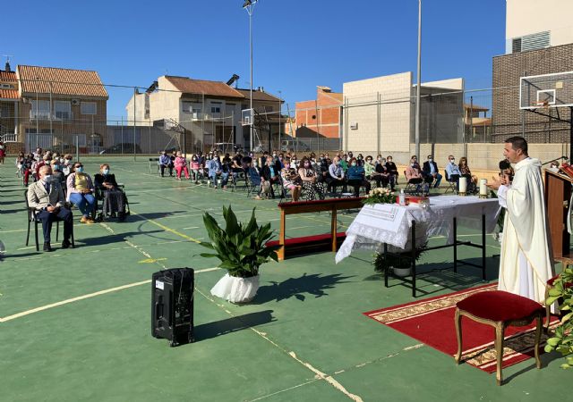 La Florida agasaja a su patrona la Virgen del Pilar con una misa huertana el día de su santo - 1, Foto 1