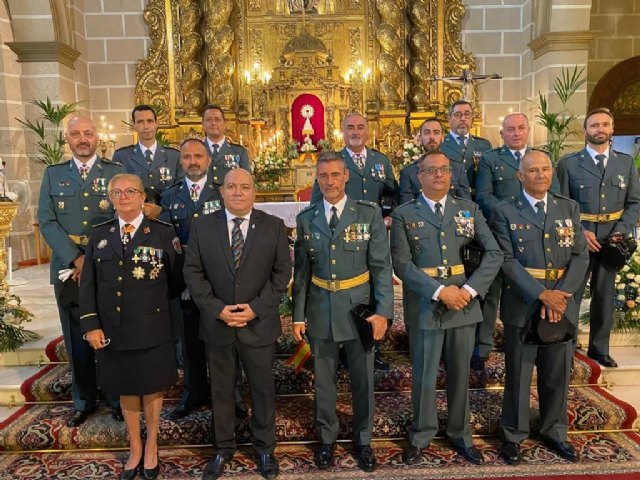 El Ayuntamiento se unió a la celebración del día de la Guardia Civil - 1, Foto 1