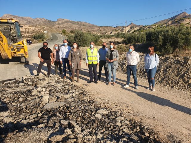 Fomento mejora la carretera de acceso a la pedanía fortunera de Caprés - 1, Foto 1