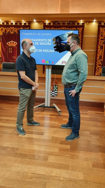 El Ayuntamiento de Molina de Segura pone en marcha la campaña DISFRUTA MOLINA, una iniciativa municipal que supone la peatonalización parcial de las calles Estación y Santa Teresa, todos los sábados, a partir del 16 de octubre - 3, Foto 3