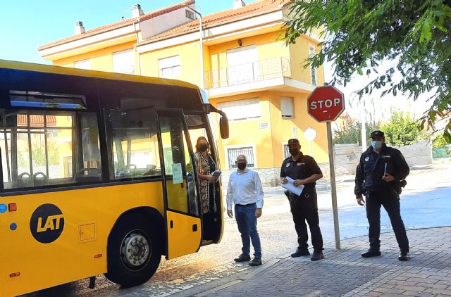 Dos autobuses gratuitos trasladarán a los vecinos de Alcantarilla hasta el Recinto Ferial los días de mercado - 1, Foto 1