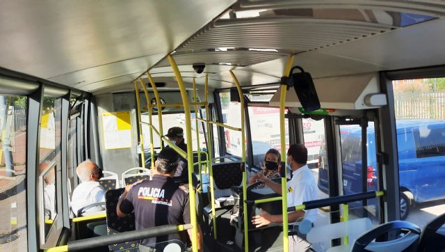 Dos autobuses gratuitos trasladarán a los vecinos de Alcantarilla hasta el Recinto Ferial los días de mercado - 2, Foto 2