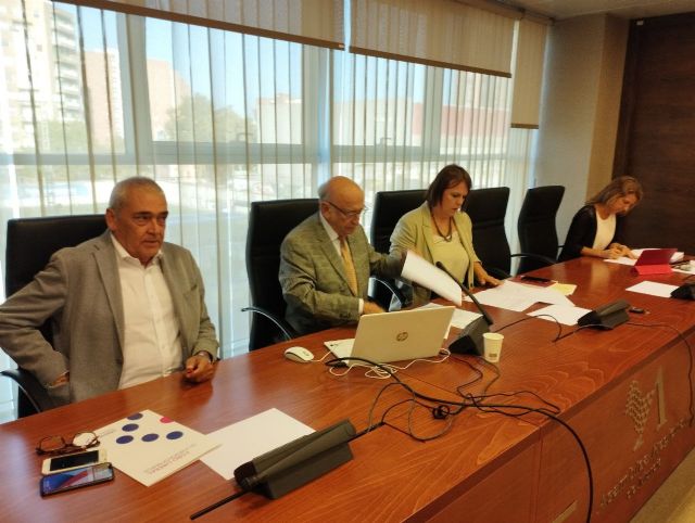 El grupo parlamentario liberal reafirma su apuesta por incluir en la Ley de Costas excepciones para los núcleos habitados singulares - 2, Foto 2