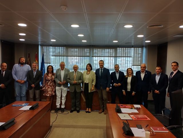 El grupo parlamentario liberal reafirma su apuesta por incluir en la Ley de Costas excepciones para los núcleos habitados singulares - 3, Foto 3