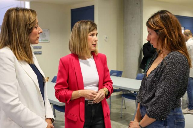 El Ayuntamiento de Lorca refuerza la atención socioeducativa de todos los jóvenes a través de los programas DesAPPrendemos y el Aula Impulsa - 1, Foto 1