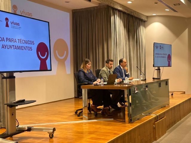 Fomento explica a un centenar de técnicos municipales las medidas para activar suelo destinado a vivienda protegida asequible - 2, Foto 2