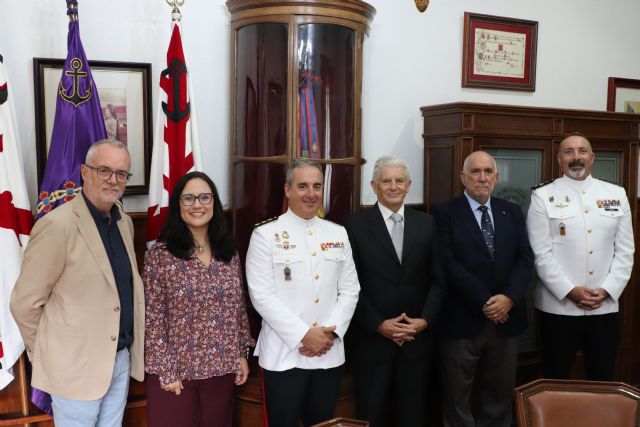 Representantes de la Hospitalidad Santa Teresa visitan al CoronelJefe del Tercio de Levante - 2, Foto 2
