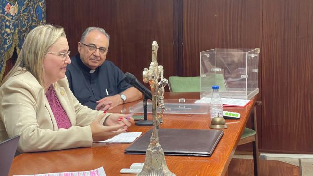 Marién García Boj, reelegida Hermana Mayor de la Cofradía del Resucitado - 1, Foto 1