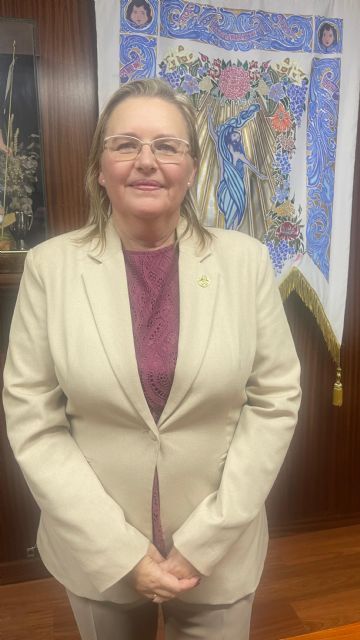 Marién García Boj, reelegida Hermana Mayor de la Cofradía del Resucitado - 2, Foto 2