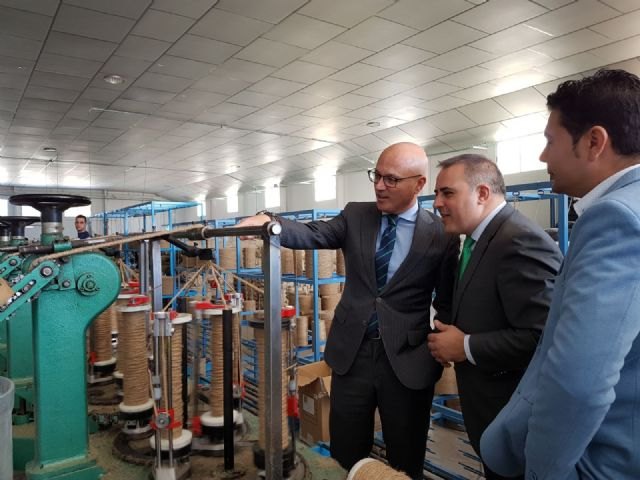 La Comunidad destina 90.000 euros a estimular las inversiones en innovación en el sector del calzado - 1, Foto 1