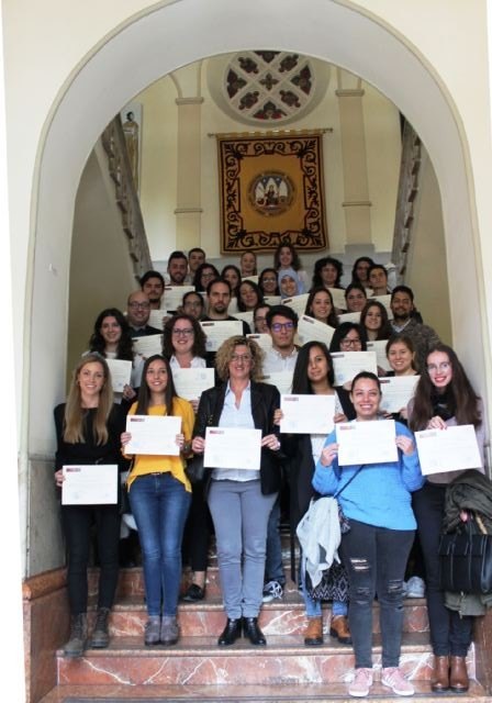 Ochenta y cuatro estudiantes de la UMU reciben sus diplomas por participar en el programa Becas Rurales y Sociosanitarias - 3, Foto 3