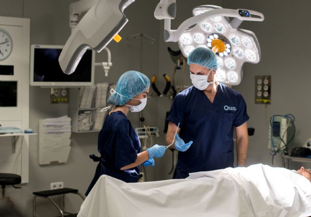 El Grupo Hospitalario HLA, referencia en tratamiento del Pie Diabético, Foto 1