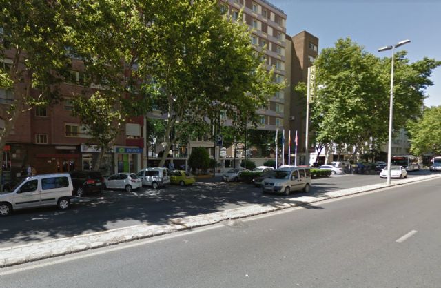 Corte de tráfico en el Paseo Alfonso XIII para el pintado de la mediana - 1, Foto 1