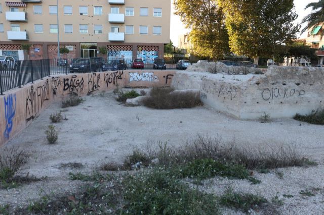 Huermur denuncia la inacción del Ayuntamiento y de Cultura ante el abandono de la torre medieval de Zarandona - 3, Foto 3