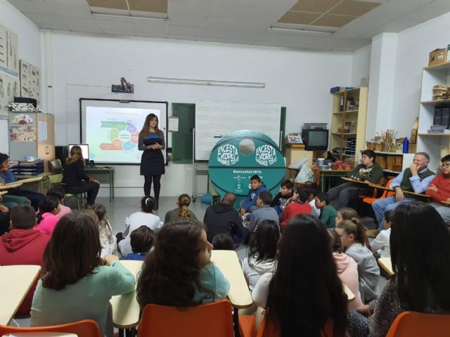 Un nuevo vídeo divulgativo muestra a los escolares la importancia de reutilizar los residuos - 3, Foto 3