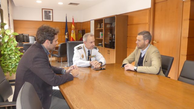 El alcalde se reúne con el jefe superior de la Policía Nacional de la Región - 1, Foto 1