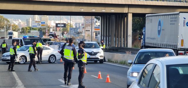 Policía Nacional y Guardia Civil reforzarán los controles durante el fin de semana para garantizar las restricciones a la movilidad decretadas por el Gobierno Regional - 3, Foto 3