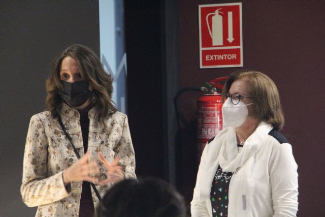 El Museo Barón de Benifayó acogió anoche la presentación del documental remasterizado Marinos y pescadores - 3, Foto 3