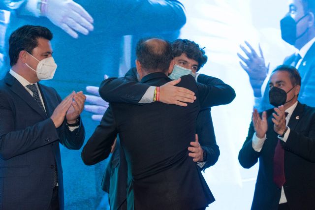 López Miras defiende que la empresa familiar ha sostenido la economía en la crisis y también será el motor de la recuperación - 3, Foto 3