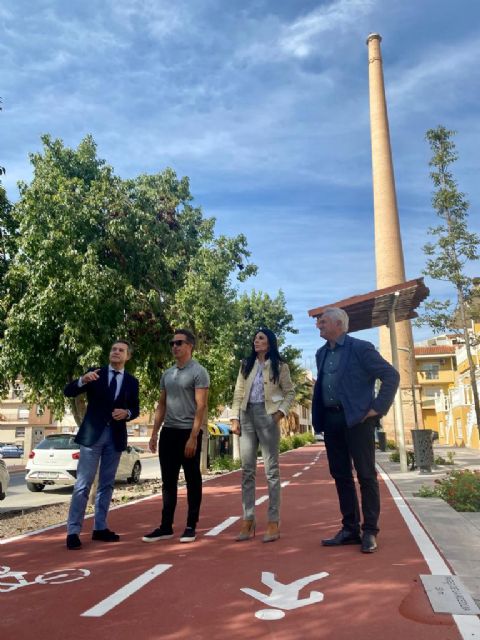 El Ayuntamiento de Lorquí diseña un itinerario peatonal y ciclista en la calle Acequia para fomentar conductas saludables - 1, Foto 1