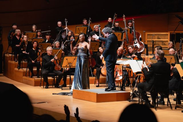 Gloria Goyo Martínez ilumina el Walt Disney Concert Hall en Canto en Resistencia - 3, Foto 3