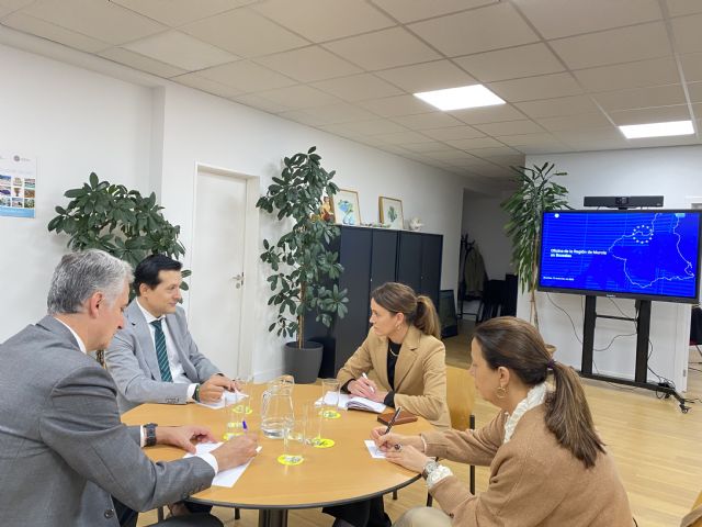 Pancorbo visita la Oficina de la Región de Murcia en Bruselas - 1, Foto 1