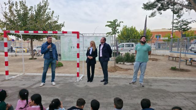 El Plan Foresta llega al CEIP Los Rosales y contribuye a la plantación de nuevo arbolado en el colegio palmareño - 3, Foto 3