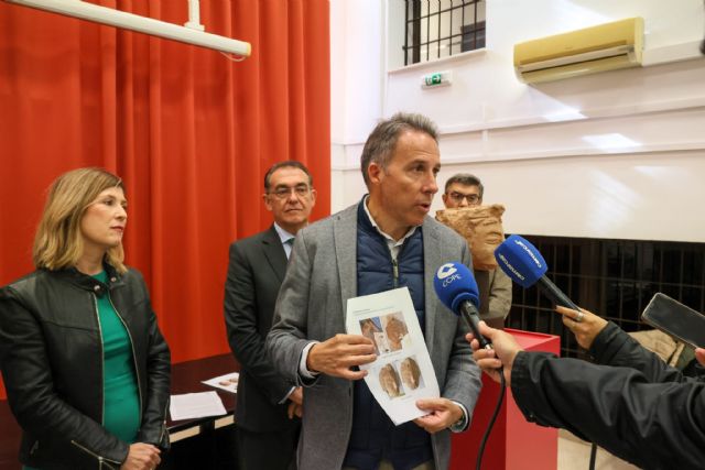 Restauran un modillón antropomorfo de la Torre Alfonsina encontrado en el esquinazo exterior de la ermita del Cristo de la Carrera - 5, Foto 5