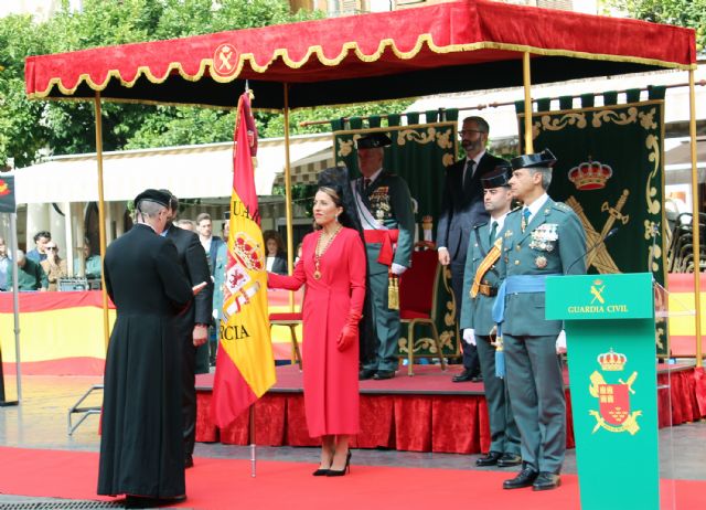 La Guardia Civil de la Región de Murcia celebra el acto de entrega de la ense&ntilde;a nacional, en su modalidad de bandera - 3, Foto 3