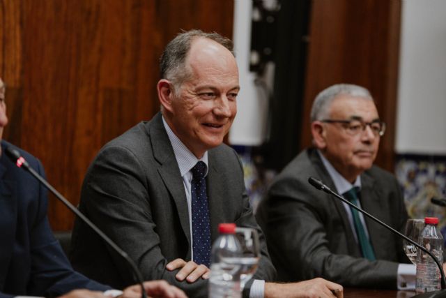 La obra literaria De punta a punta, un homenaje a la Región que inaugura con éxito los 60 años de Caja Rural Regional - 1, Foto 1