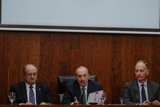 La obra literaria De punta a punta, un homenaje a la Región que inaugura con éxito los 60 años de Caja Rural Regional - 3, Foto 3