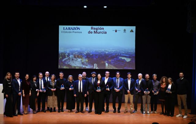 López Miras clausura en Cartagena el acto de entrega de los segundos Premios Región de Murcia del diario La Razón