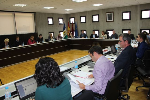 El presupuesto 2017 aboga por la modernización del centro urbano y el desarrollo turístico - 1, Foto 1