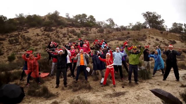 Más de 1.000 deportistas molinenses se suman al Flashmob propuesto por la Concejalía de Deporte y Salud del Ayuntamiento de Molina de Segura para felicitar la Navidad y el Año Nuevo 2017 - 3, Foto 3