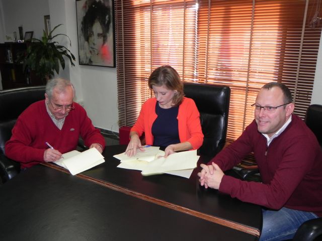 El Ayuntamiento de Molina de Segura firma un convenio de colaboración con la Asociación para un Envejecimiento Activo y Saludable - 2, Foto 2