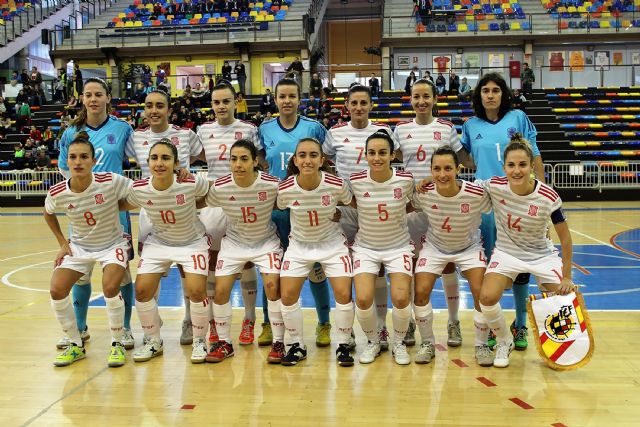 La torreña Cristina Pérez, campeona del 'IV Naciones' de fútbol sala con la selección española - 2, Foto 2