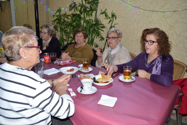 Una tarde de lo más dulce entre mujeres - 4, Foto 4