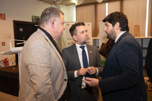López Miras clausura el acto conmemorativo del 40 aniversario del Tajo-Segura en la comunidad de regantes de Lorca - 2, Foto 2