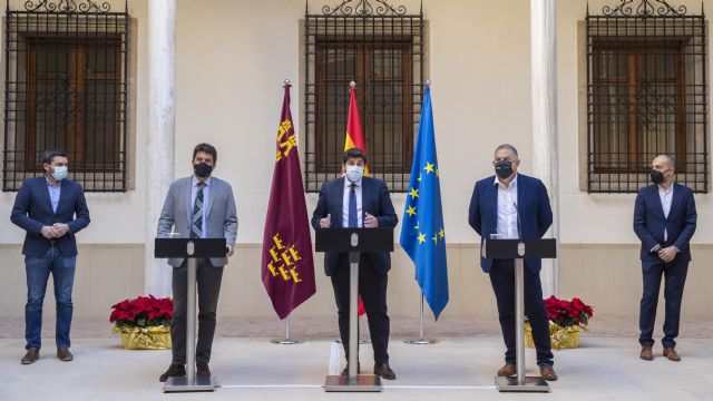 López Miras defiende la unión de todos los que creemos en España para alcanzar un acuerdo nacional de agua - 1, Foto 1