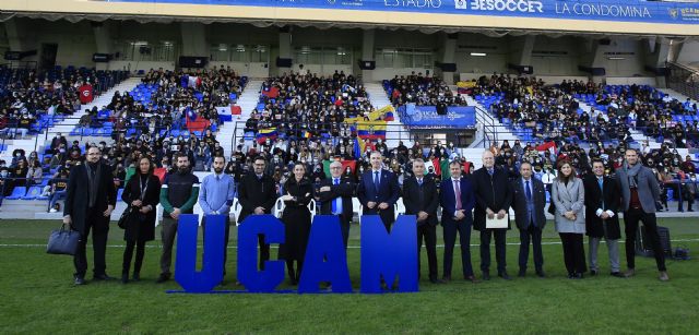 El Estadio BeSoccer La Condomina ha acogido la Bienvenida Internacional de la UCAM, Foto 1