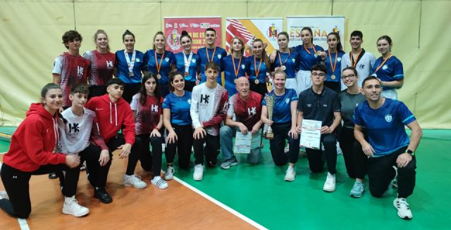 El equipo femenino Hankuk-UNIVERSAE arrasa en el Campeonato de España de Taekwondo - 1, Foto 1