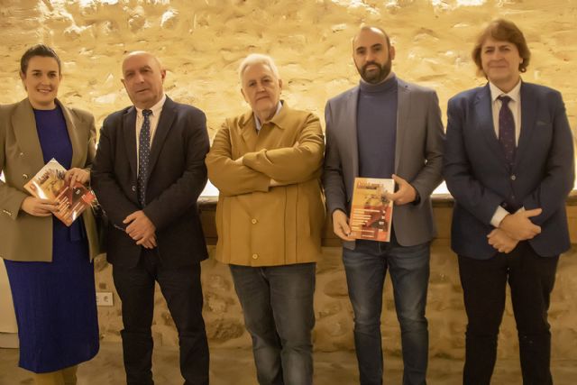 Cándido Barba: Aldea del Rey, con este acto, está en el corazón y en lo más alto del panorama cultural de la provincia, y me atrevería a decir, &iquest;por qué no?, de la región - 2, Foto 2