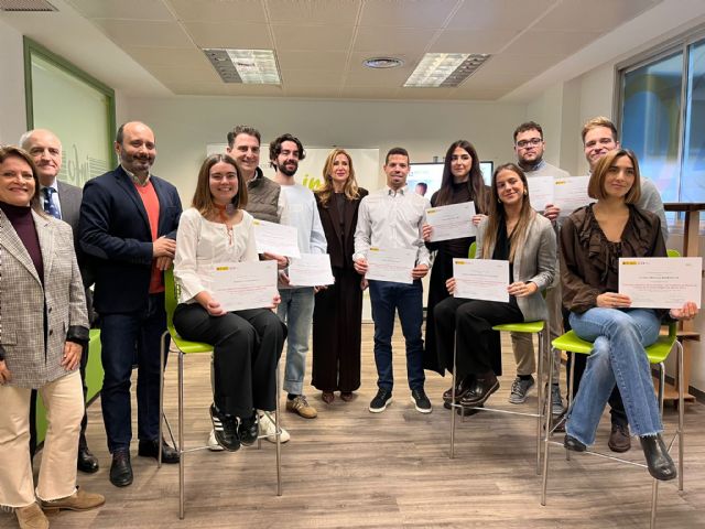 La Comunidad retiene el talento joven con las Becas de Internacionalización del Info y fomenta su inserción laboral con ayudas del SEF - 1, Foto 1