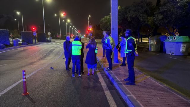 El Ayuntamiento desvía el tráfico en un tramo de la Avenida Miguel Induráin por incidencia de la calzada - 2, Foto 2