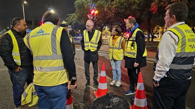 El Ayuntamiento desvía el tráfico en un tramo de la Avenida Miguel Induráin por incidencia de la calzada - 3, Foto 3