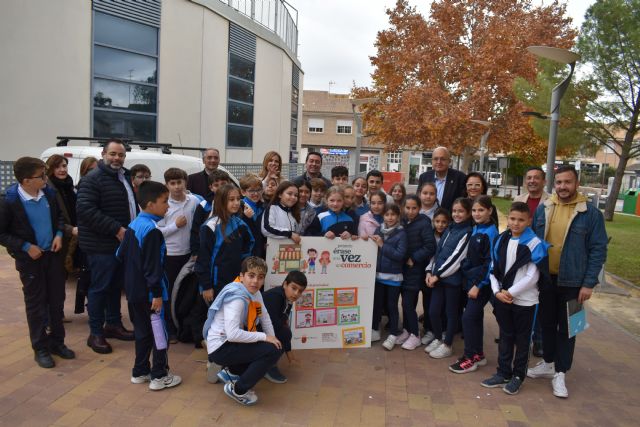Unos 230 alumnos torreños celebran el día del comercio local con una jornada lúdico-educativa - 2, Foto 2