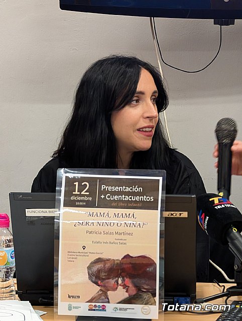 Una tarde de Super Pés: Patricia Salas y Eulalia Inés Baños presentan el cuento ilustrado Mamá, mamá, ¿será niño o niña? - 4, Foto 4