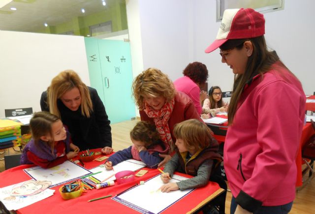 Los niños torreños dibujan el cartel de la procesión infantil de la Semana Santa - 2, Foto 2