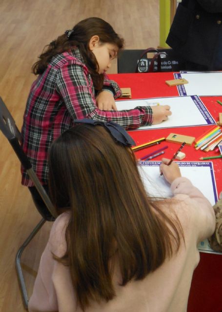 Los niños torreños dibujan el cartel de la procesión infantil de la Semana Santa - 5, Foto 5