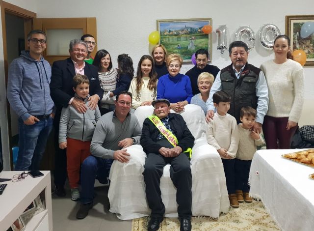 Un vecino de Los Alcázares cumple 100 años - 2, Foto 2